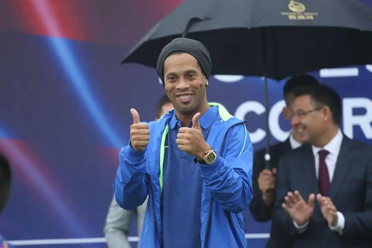 突破范戴克 突破范戴克